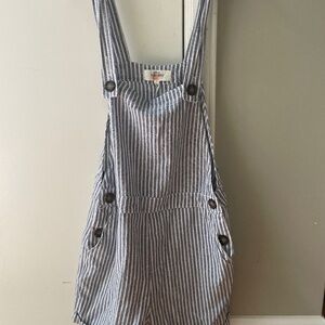 Linen overall shorts